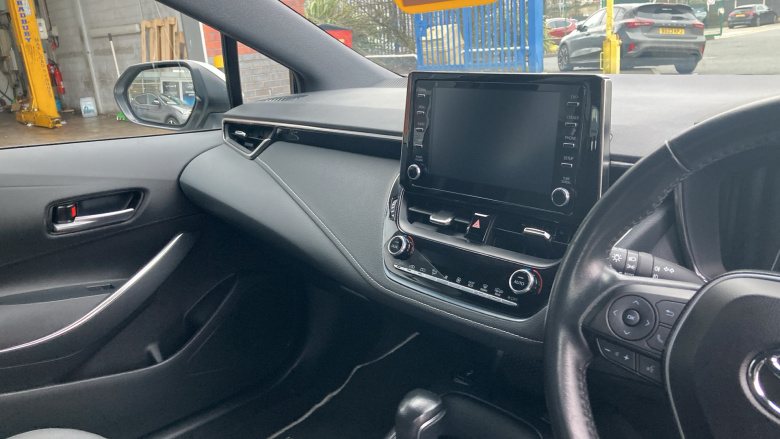 Toyota Corolla 1.8 VVT-i Hybrid Icon Tech 5dr CVT Hybrid Hatchback